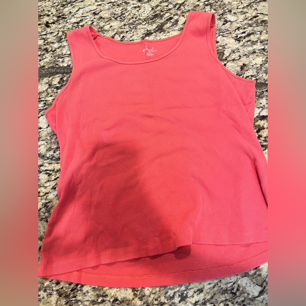 Kim rogers tank top